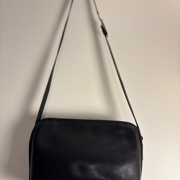 Coach Vintage Black Metropolis Zip Shoulder Bag Leather, 9087 - Picture 3 of 12